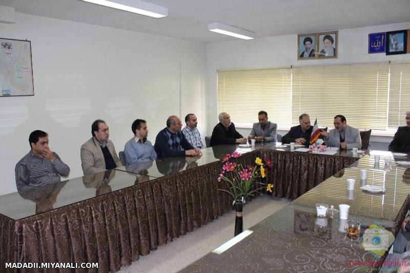  بازدید سرزده دکتر مددی از اداره تأمین اجتماعی شهرستان میانه 